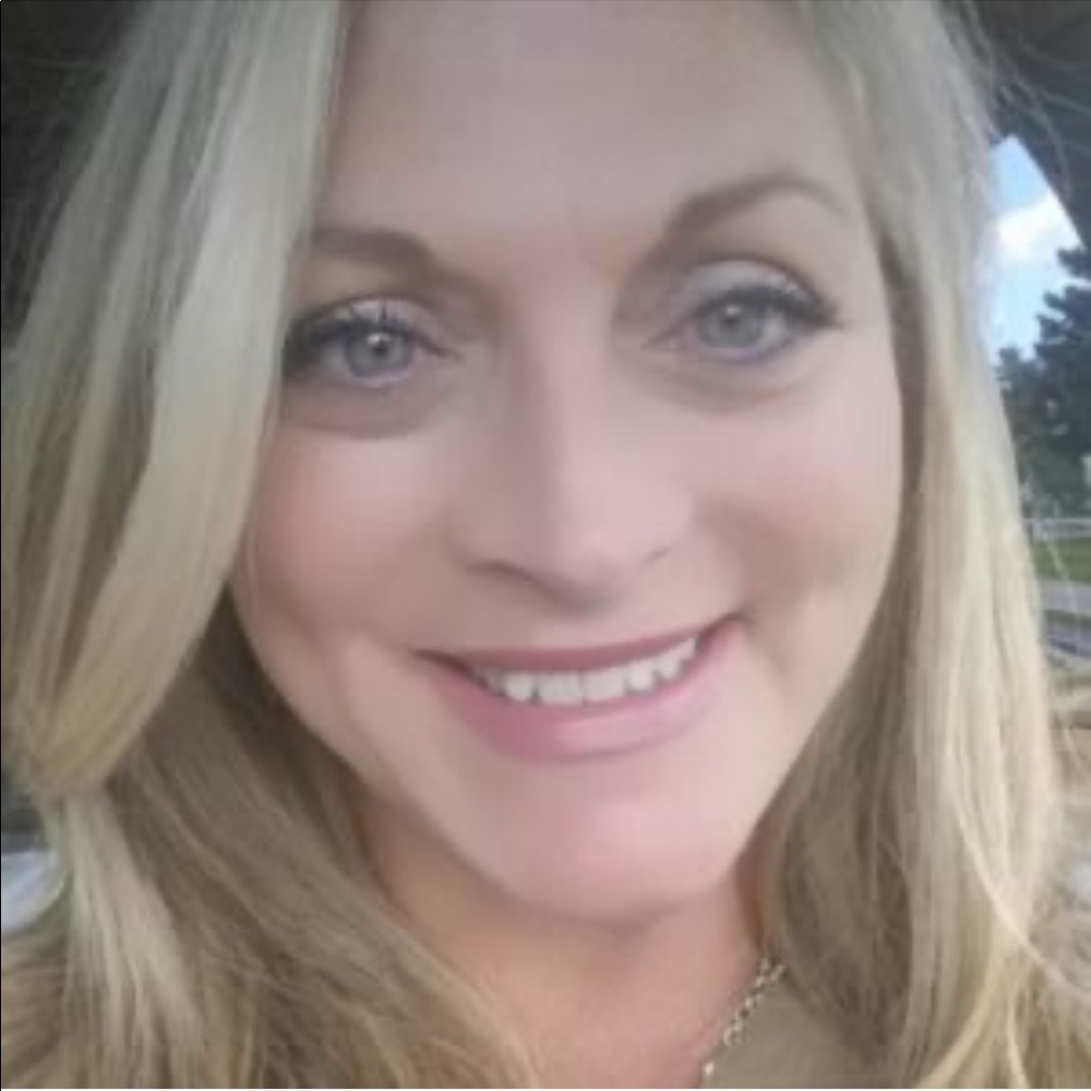 Meet your 🌸Posh Ambassador Joanne🌸🥰